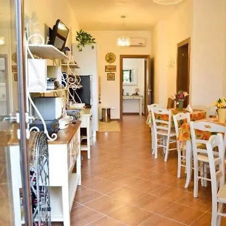 Dimora Del Casale לינה וארוחת בוקר ברינדיזי