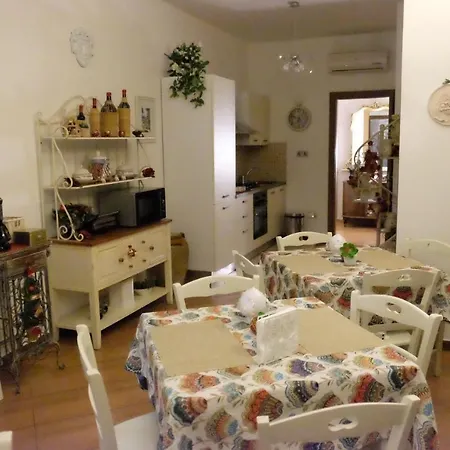 Dimora Del Casale לינה וארוחת בוקר ברינדיזי